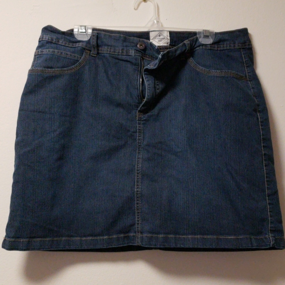 St. John's Bay Skort